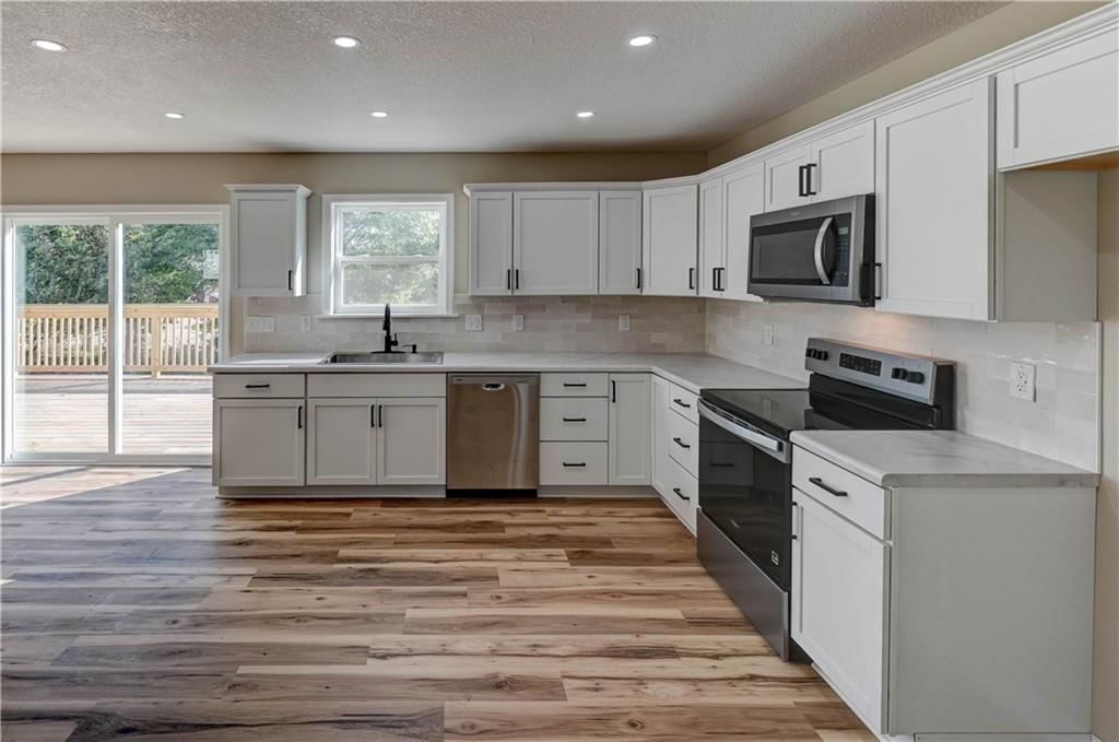 108 N McCart Street — photo 12