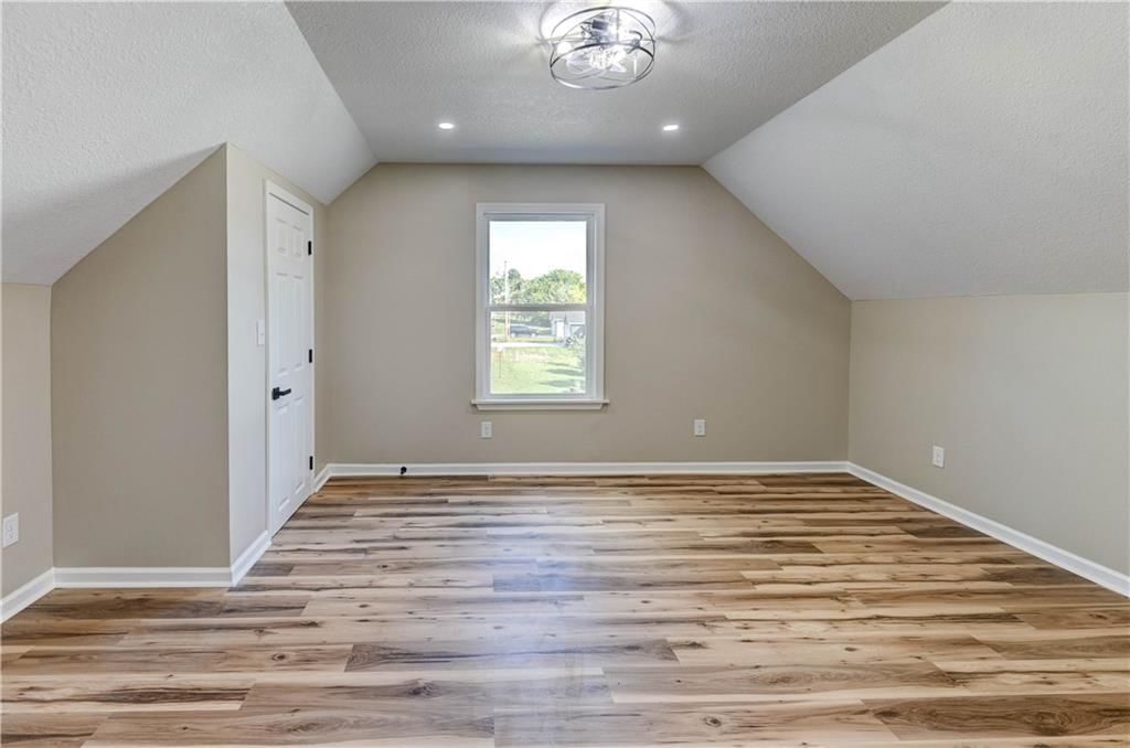 108 N McCart Street — photo 26