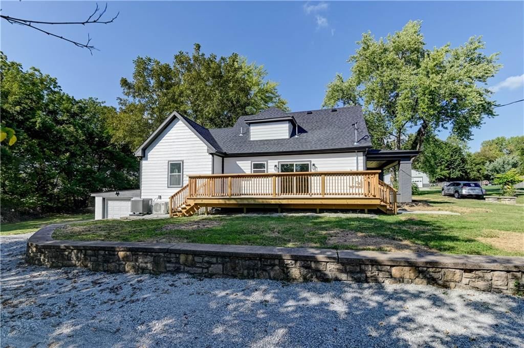 108 N McCart Street — photo 53