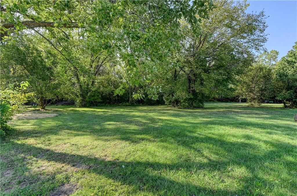 108 N McCart Street — photo 59