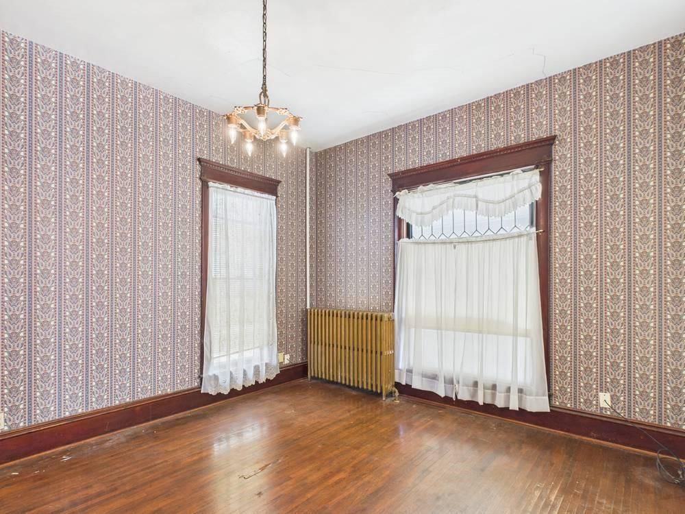 108 N Crawford Street — photo 12