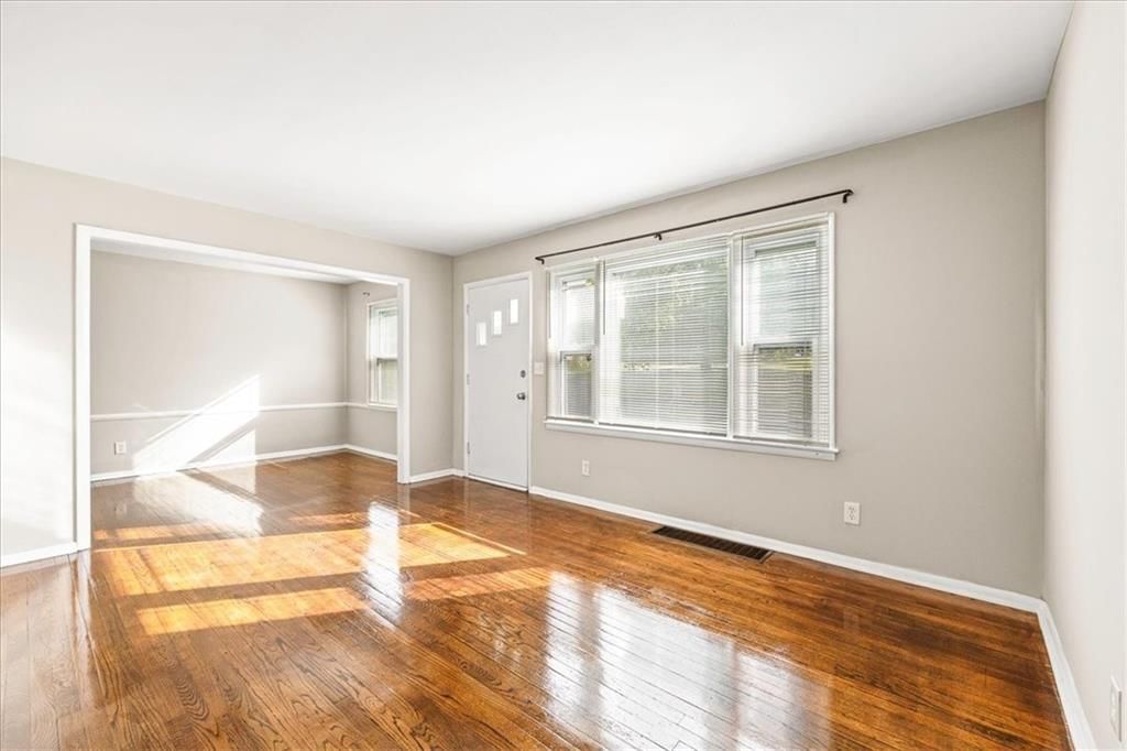 4900 Norwood Avenue — photo 3