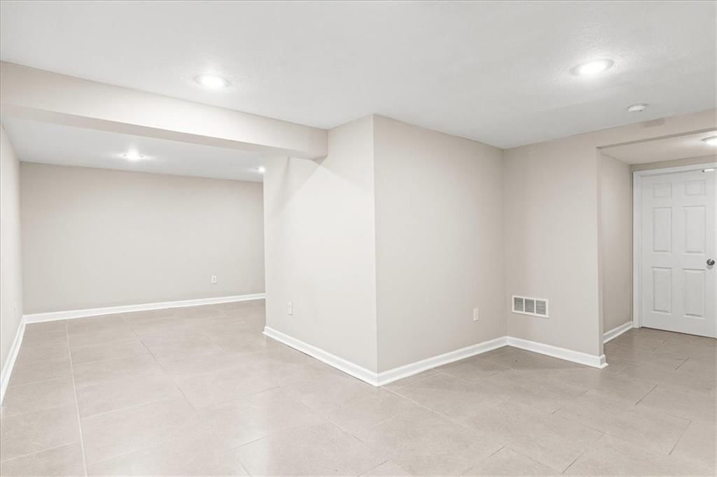 4900 Norwood Avenue — photo 13