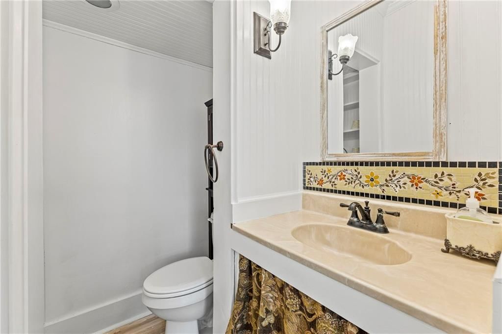 302 E Hulett Street — photo 21