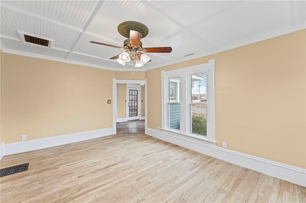 302 E Hulett Street — photo 24