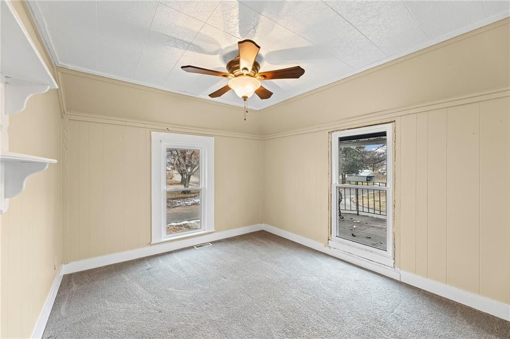 302 E Hulett Street — photo 31