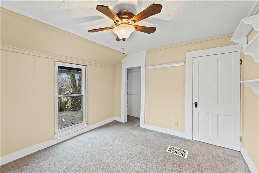 302 E Hulett Street — photo 32