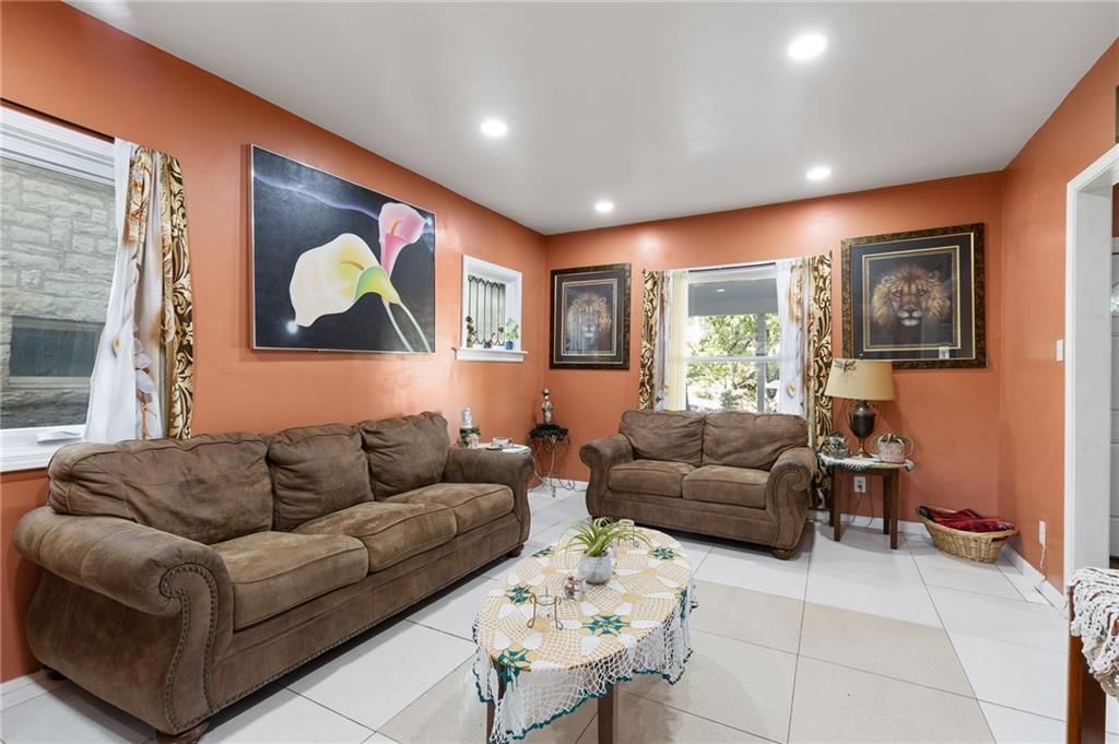 831 Tauromee Avenue — photo 11