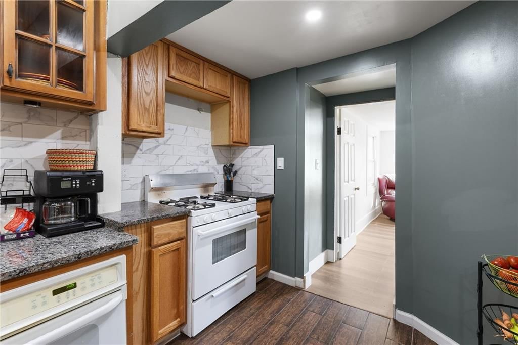 831 Tauromee Avenue — photo 19