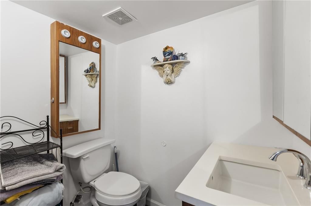 831 Tauromee Avenue — photo 35