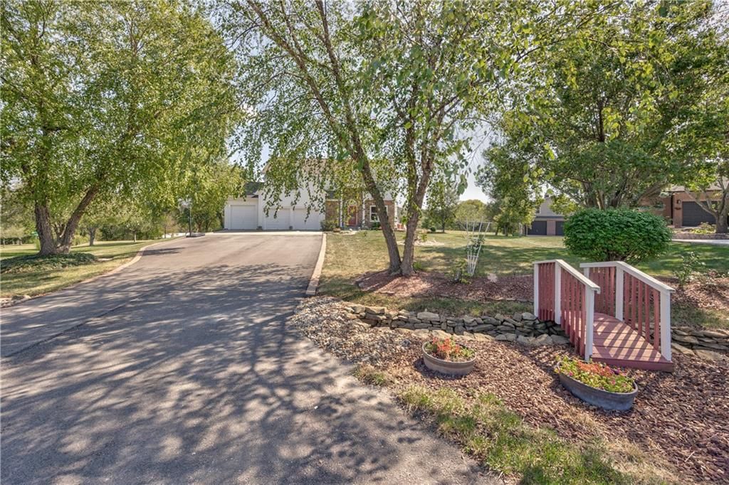 30045 W 93rd Court, De Soto, KS