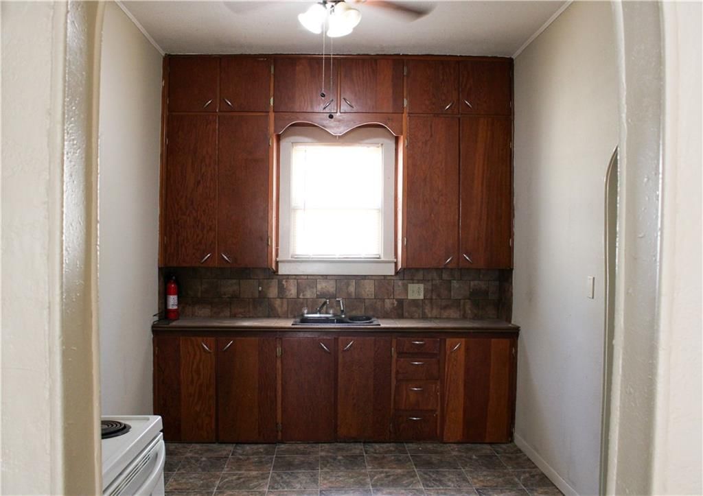 1906 N Smelter Street — photo 10