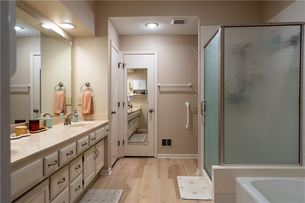 11920 Grandview Street — photo 16