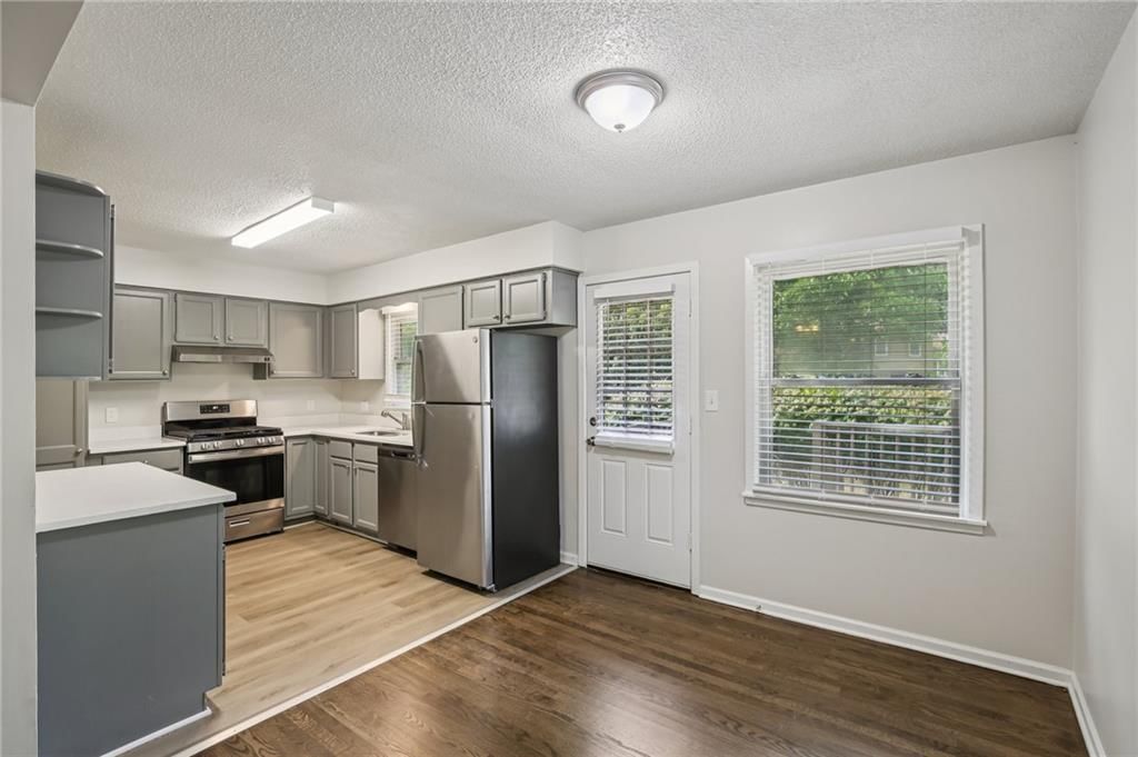 614 NW Fair Lane — photo 8