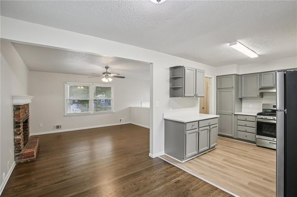 614 NW Fair Lane — photo 9