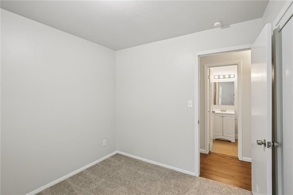 614 NW Fair Lane — photo 17