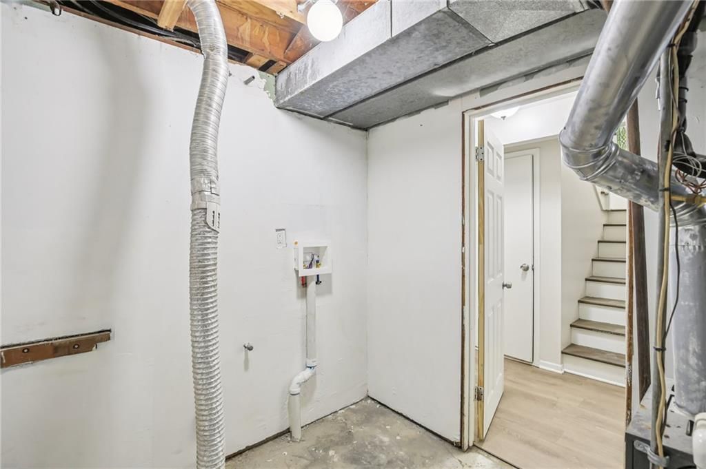 614 NW Fair Lane — photo 33