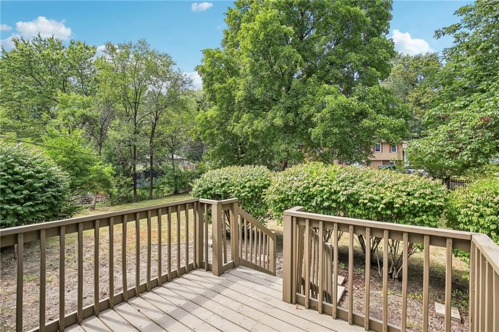614 NW Fair Lane — photo 34