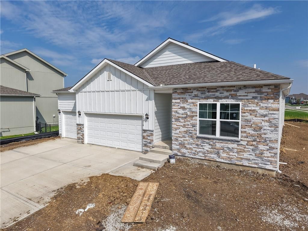 24810 W 178th Court — photo 2