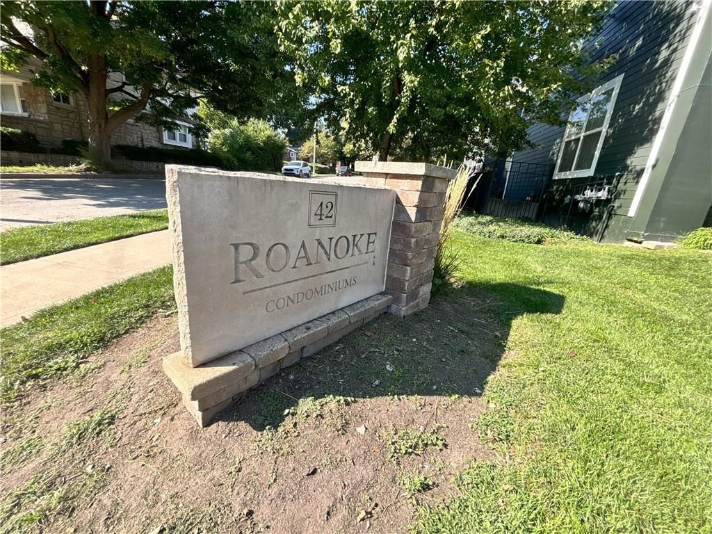 Photo 13 of 15 - 4160 Roanoke Road