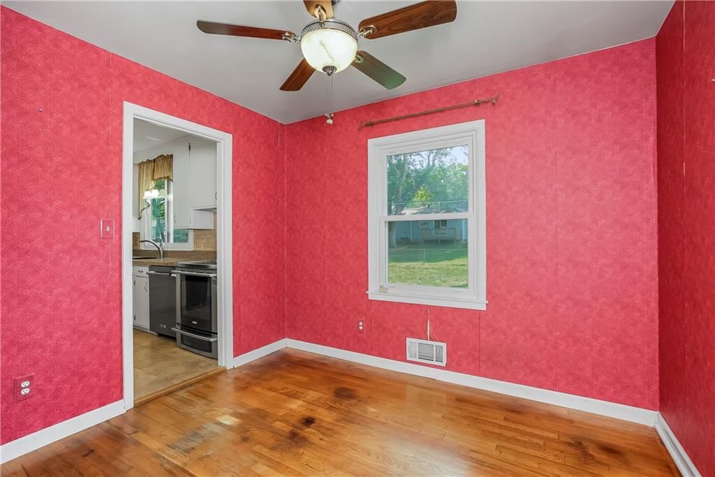 7305 Robinson Street — photo 10