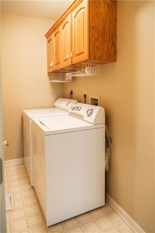 1618 The Oaks Street — photo 13