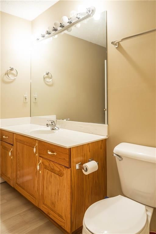1618 The Oaks Street — photo 15