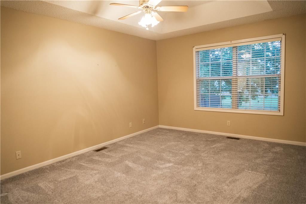 1618 The Oaks Street — photo 17
