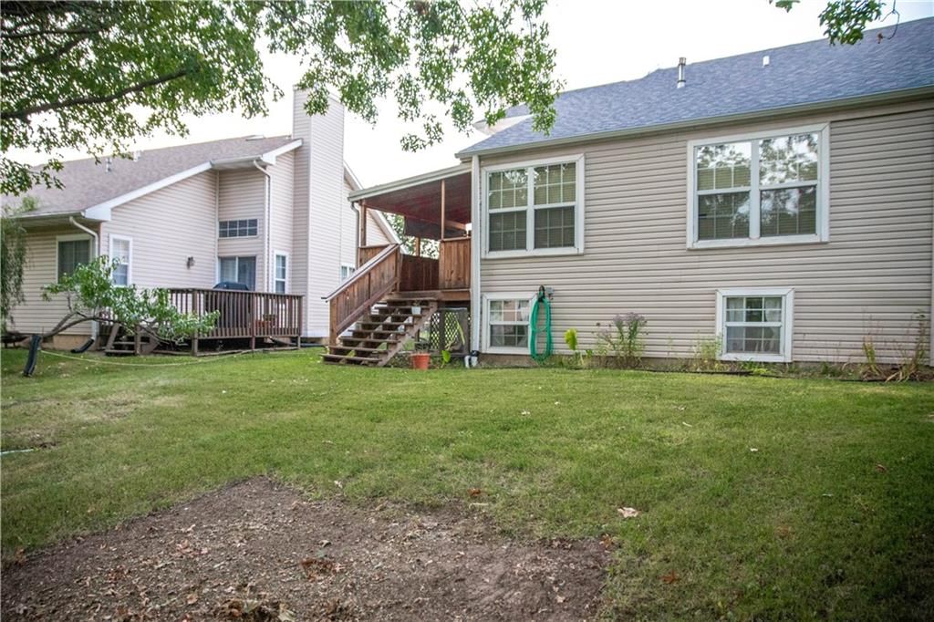 1618 The Oaks Street — photo 27