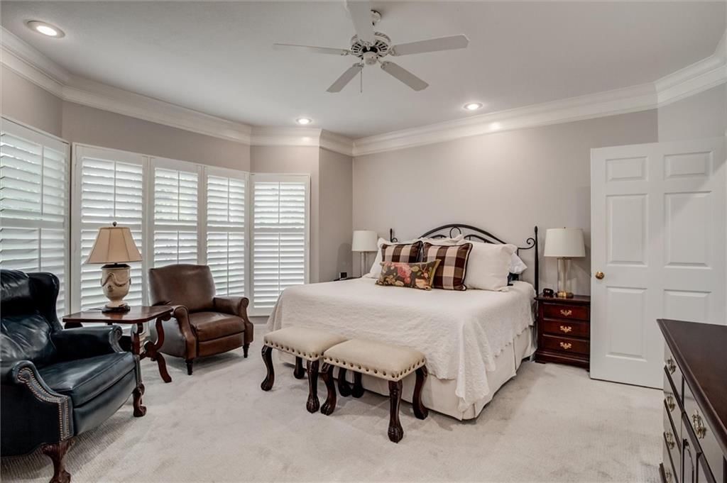 610 W Willow Lane — photo 24