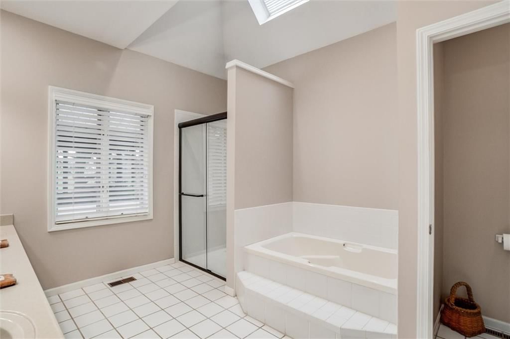 610 W Willow Lane — photo 26