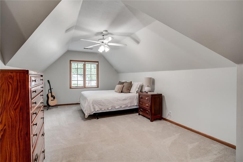 610 W Willow Lane — photo 29