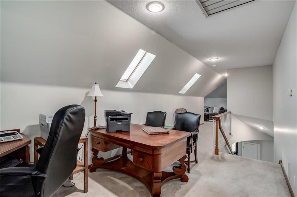 610 W Willow Lane — photo 37