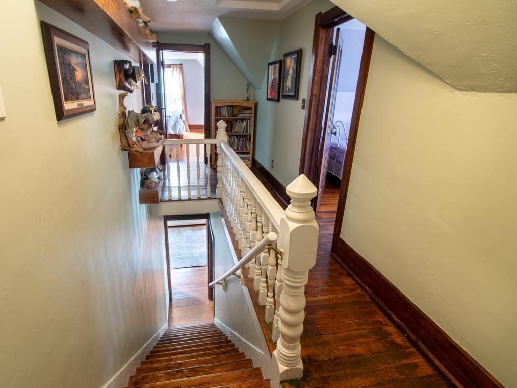 317 E 4th Street — photo 20