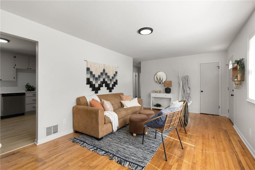 4920 Washington Avenue — photo 5