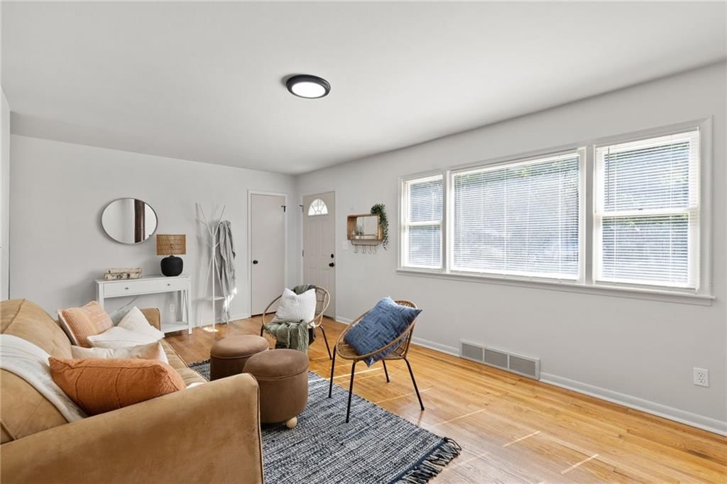 4920 Washington Avenue — photo 12