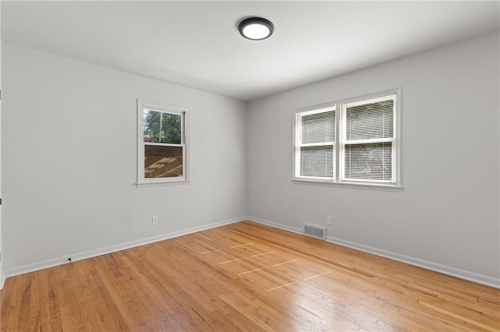 4920 Washington Avenue — photo 16