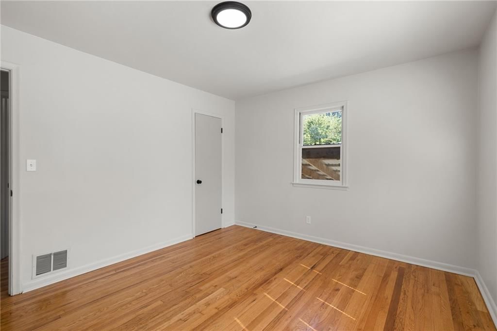 4920 Washington Avenue — photo 17