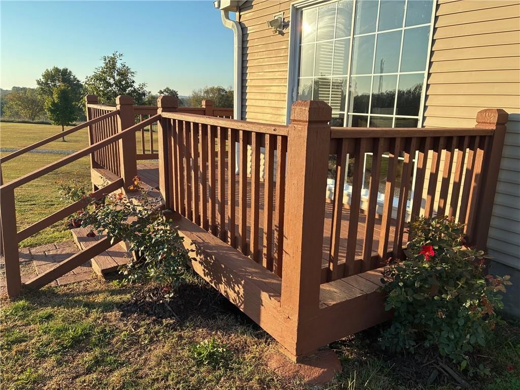 540 NW UU Highway — photo 4