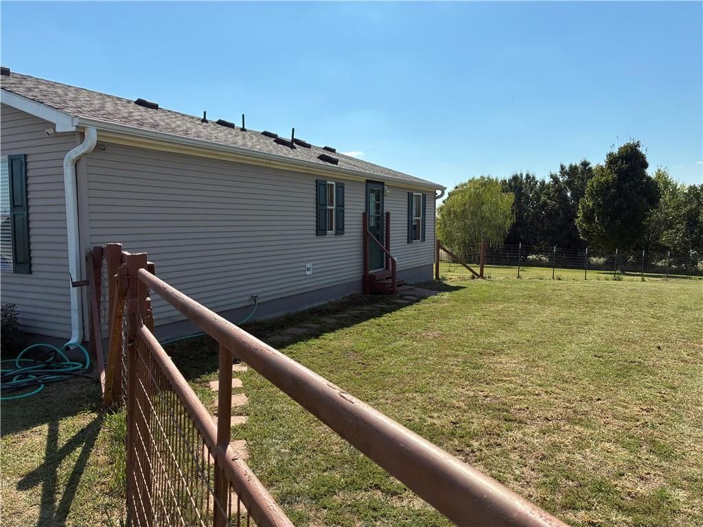 540 NW UU Highway — photo 5