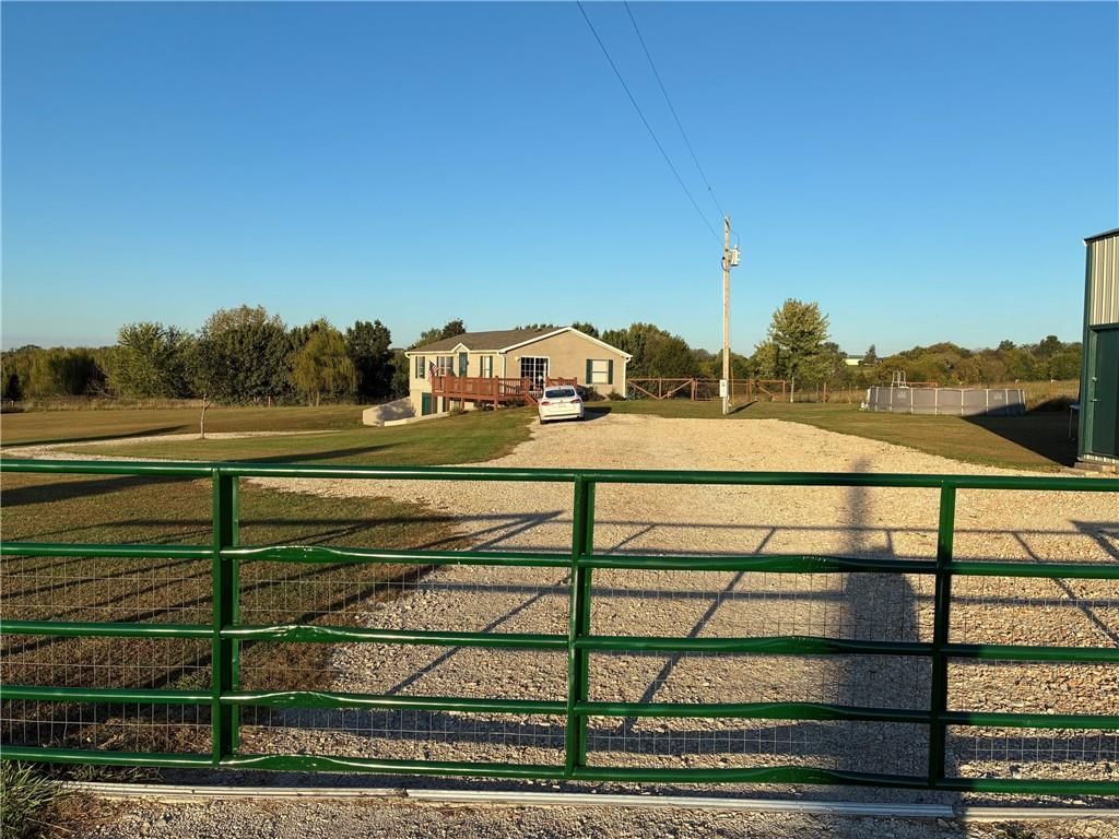 540 NW UU Highway — photo 12