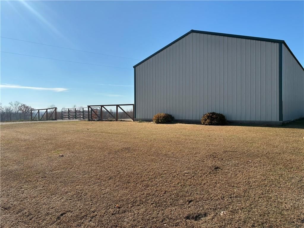 540 NW UU Highway — photo 45