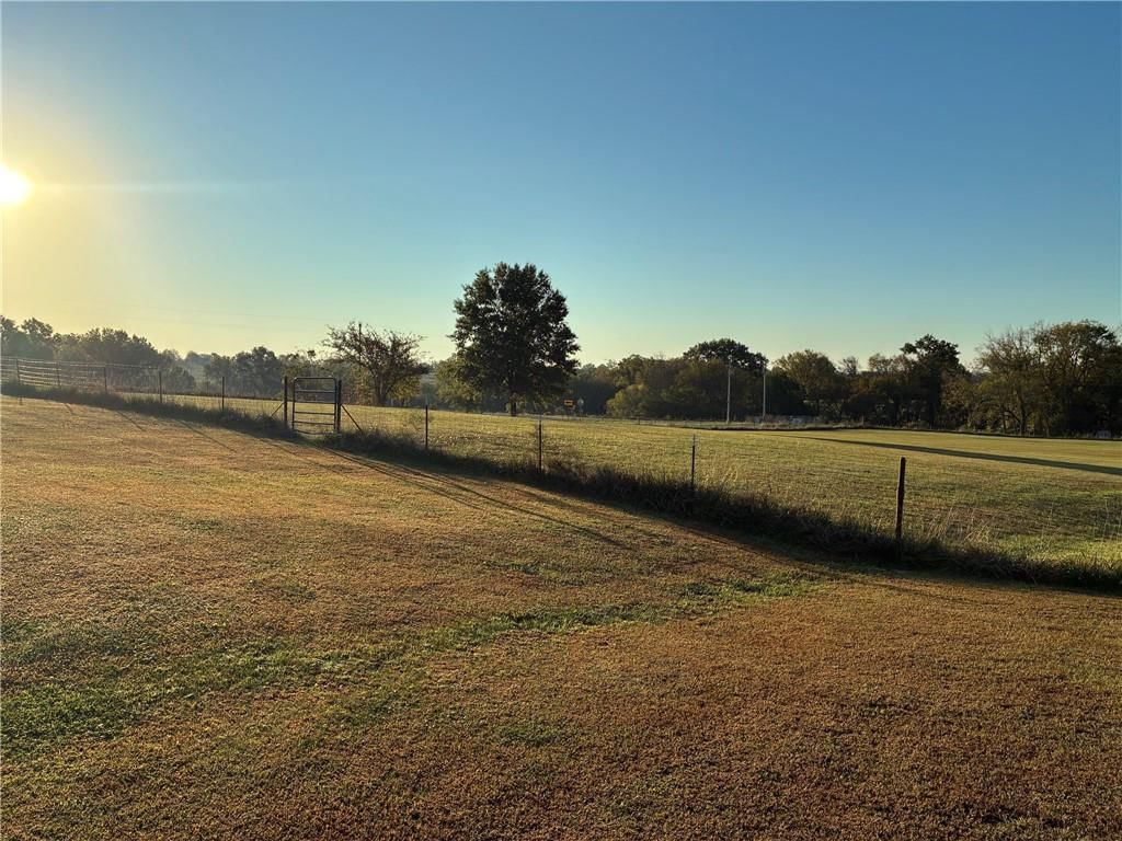 540 NW UU Highway — photo 54