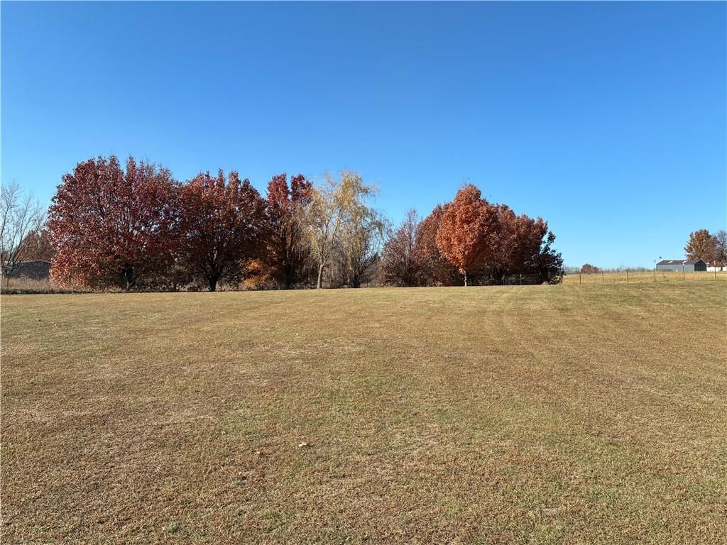 540 NW UU Highway — photo 57