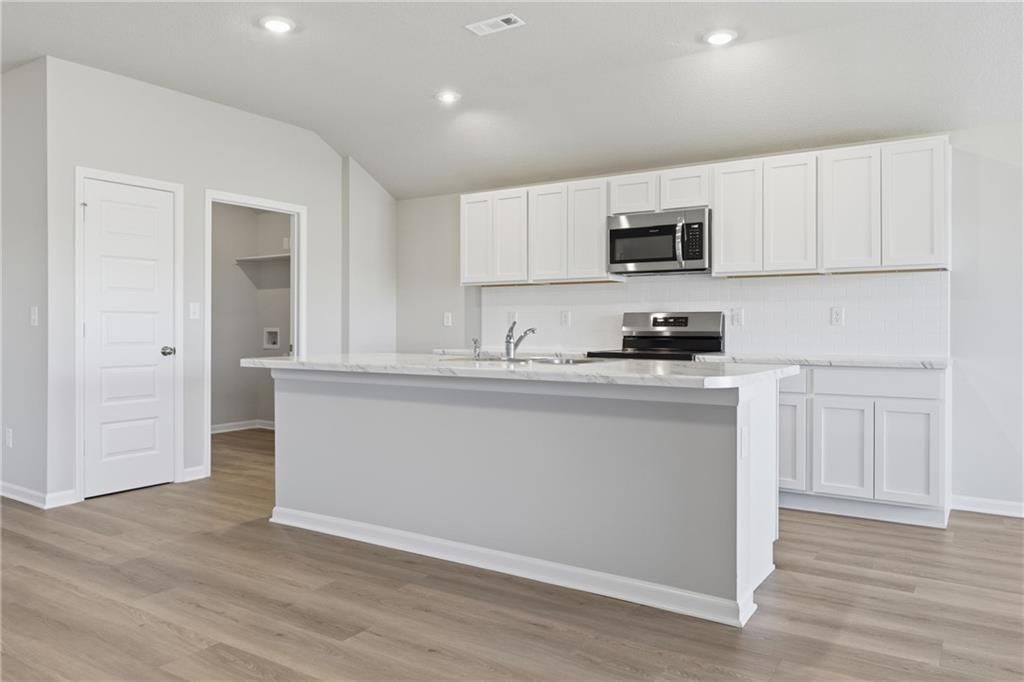 505 SE Carson Drive — photo 2