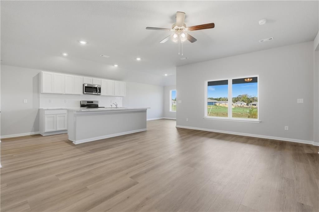 505 SE Carson Drive — photo 3