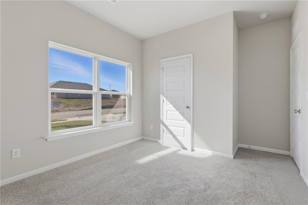 505 SE Carson Drive — photo 16