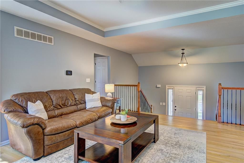 Photo 6 of 31 - 1900 SW Cherokee Strip N/A