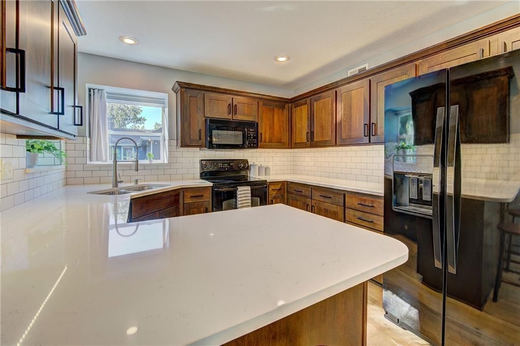 Photo 8 of 31 - 1900 SW Cherokee Strip N/A