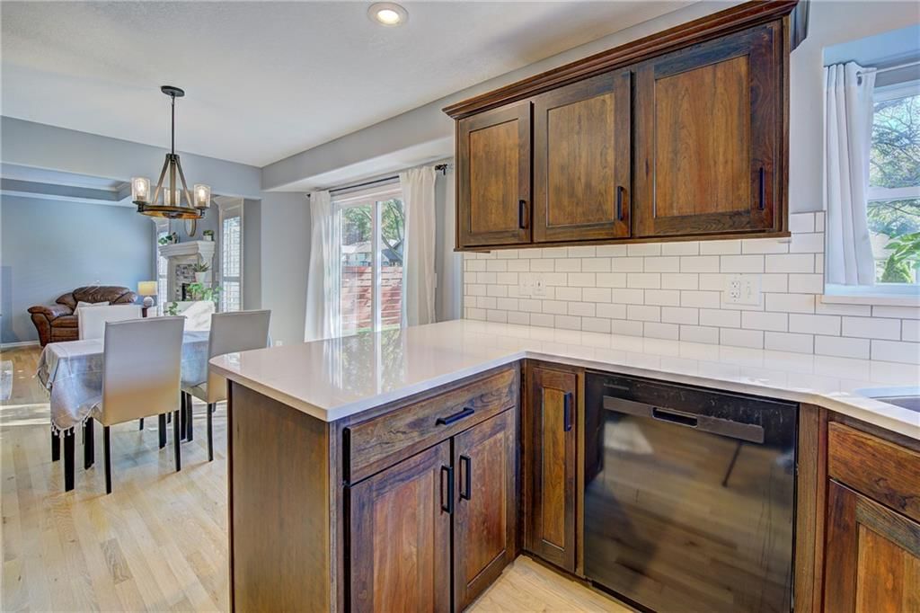 Photo 11 of 31 - 1900 SW Cherokee Strip N/A